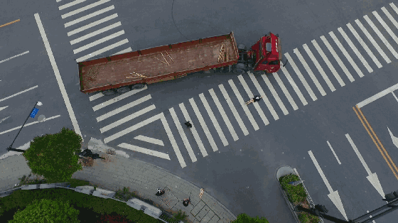 171257yxxee5lhh1ral1za.gif